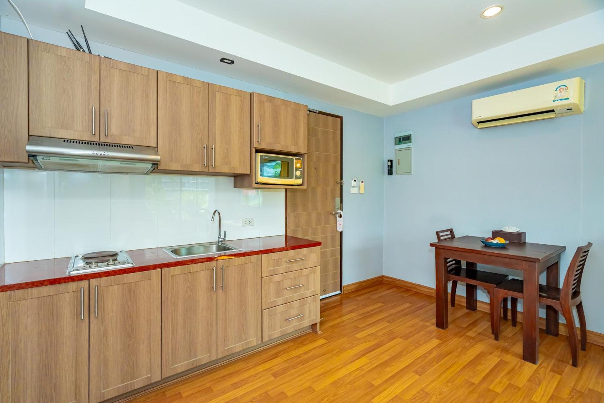 Anchan Boutique Hotel- Sha Plus Чалонг Экстерьер фото